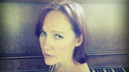 Iris Dement