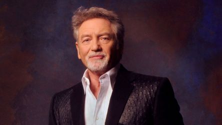 Larry Gatlin