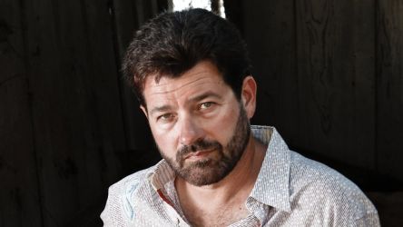 Tab Benoit